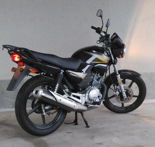 ヤマハ　YBR125　スポーツネイキッド