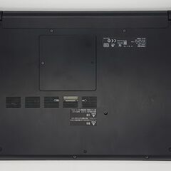 東芝ノートパソコン i7（中古）16GBのメモリ、SSD240GB, 15.6画面、Intel HD Graphics 5500、Windows11, Office2021, Photoshop2021, Illustrator2021,Corel2021,FilmoraX, Norton1年間の有料プロテクションの画像
