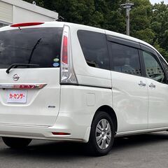 セレナ　即納可！車検R5年5月まで☆グレード　20X☆純正ナビ☆バックモニター☆ETC☆パワースライドドアの画像