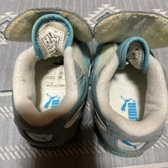PUMA スニーカーの画像