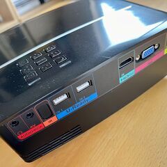 【ホームプロジェクター】コンパクトで使いやすいの画像