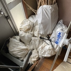 壁土を壊して出た残土引き取ってください