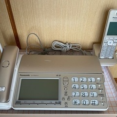 パナソニック おたっくす デジタルコードレスFAX 子機1台付き 1.9GHz DECT準拠方式 シャンパンゴールド KX-PD604DL-Nの画像