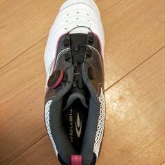★お取引中★【美品】TIGORA バドミントンシューズ 26.0cmの画像