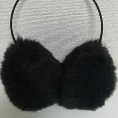 値下げ！二点セット　美品イヤーマフと新品ピアス　防寒の画像