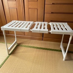 押し入れラック　4個あります