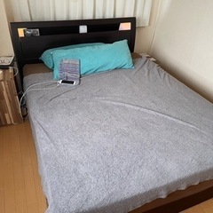 ダブルワイド　ベット　マットとフレーム