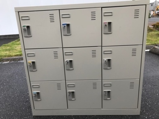 美品　オフィス　ロッカー　9人用