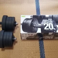 筋トレベンチ、ダンベルの画像