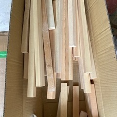 角材　新品　切れ端。焚火など