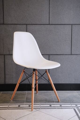 大阪市淀川区•引取限定 vitra ヴィトラ イームズチェア　グレー 大阪市淀川区•引取限定 vitra ヴィトラ イームズチェア グレー