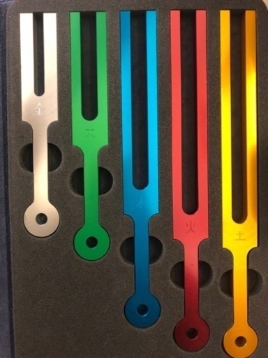 JKI 五行 カラーオンサセラピスト用音叉とテキストのセット♡　　キネシオロジー　オンサセラピスト　音叉　セラピー　ヒーリング　タッチフォーヘルス