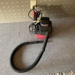 業務用の掃除機の画像