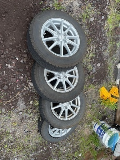 スタッドレス4本　ホイール込み　175/70R 14インチ