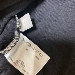 黒Tシャツ カットソー トップス　UNIQLOの画像