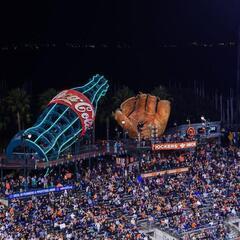 💫草野球⚾🦸大阪市内🦹🌃平日ナイター🌆限定サークル