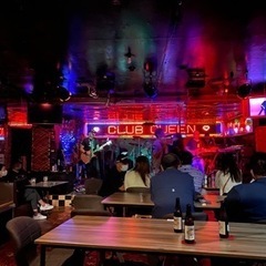 夜のコザで色んな音楽を味わい、時に踊り尽くす - 沖縄市