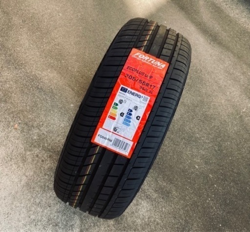 新品　サマータイヤ　4本　205/55R17