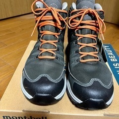 【6/30まで】モンベル トレッキングシューズ ほぼ新品の画像