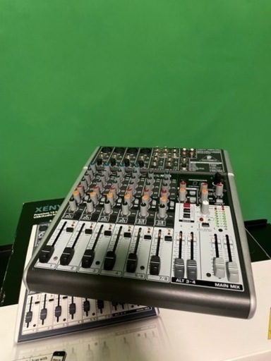 パソコン BEHRINGER XENYX  X1204USB