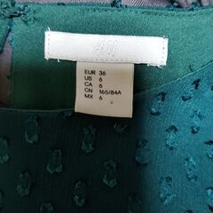 H&M　ワンピース 袖フリルの画像