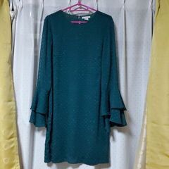 H&M　ワンピース 袖フリル