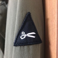 DENHAM カーキトレンチコート美品の画像