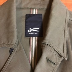 DENHAM カーキトレンチコート美品の画像