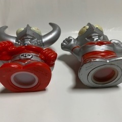 ウルトラマンソフビ、貯金箱2個セットの画像