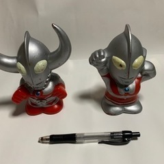 ウルトラマンソフビ、貯金箱2個セット