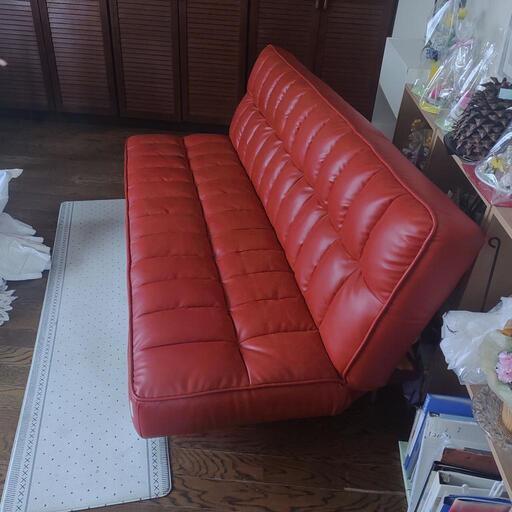ソファーベッド赤