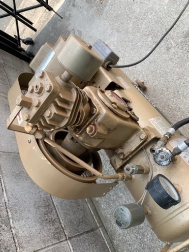 東芝　トスコン　100V コンプレッサー　実働です！
