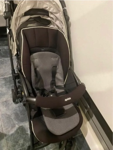 アップリカ　ラクーナビッテ　ベビーカー