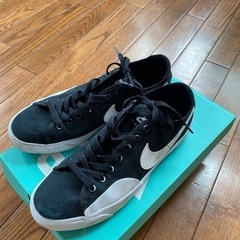 NIKE(ナイキ)  SB   26  BLZR COURT ブ...