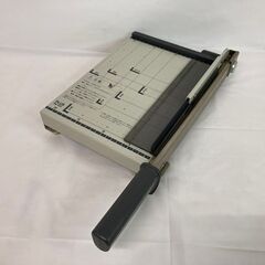 中古　PLUS　プラス　ペーパーカッター　裁断機　スチール　B5...