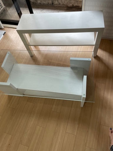 ガラステーブル、TV台