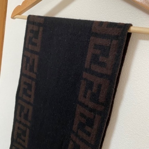 FENDI フェンディ マフラー 正規品 美品 ズッカ柄 リバーシブル 黒 茶色