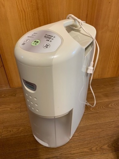 コロナ　除湿機　中古品