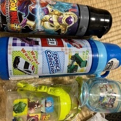 締め切ります 子供服 水筒 化粧水 石鹸 その他いろいろの画像