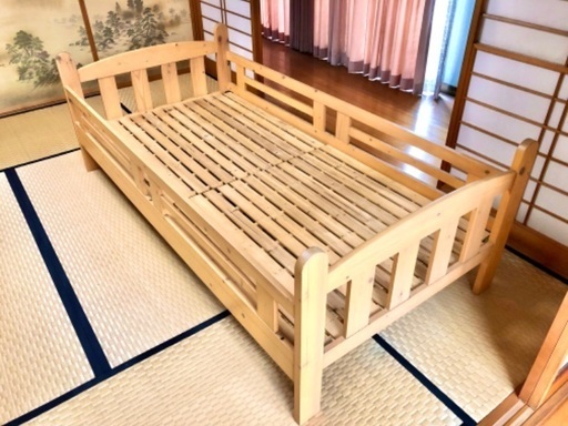 【近場無料配送】ベッドフレーム　木製　すのこ