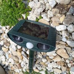 動物撃退器  ソーラー式&充電式