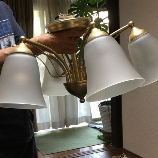 シャンデリア2個