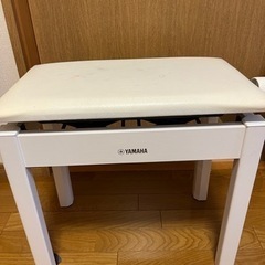 引き渡し決定ヤマハ　ピアノ　椅子　ホワイト　アイボリーの画像