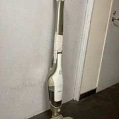 掃除機　ハンディ　クリーナー　家電　