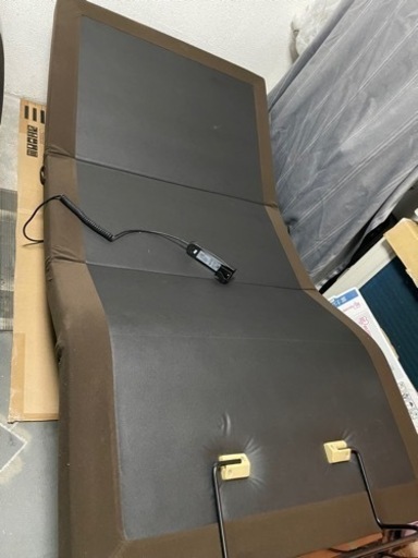 ニトリ　マットレス付き電動リクライニングベッド(値下げ交渉可能です)