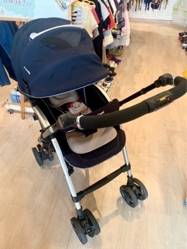 ■店頭引取限定■美品☆コンビ　ベビーカー　ディアクラッセオート４キャス♫定価58300円