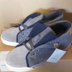 新品！展示品処分 スニーカー23センチの画像