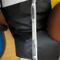 IKEA　タオル等かけるもの