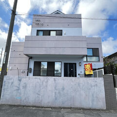 人気の沖縄市東の売戸建てです！区画整理地内です！建物面積55.2...