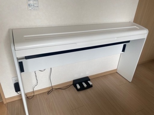 KORG LP180 ホワイト　中古